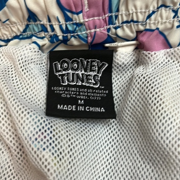 Looney Tunes swim trunks size M - Picture 3 of 8